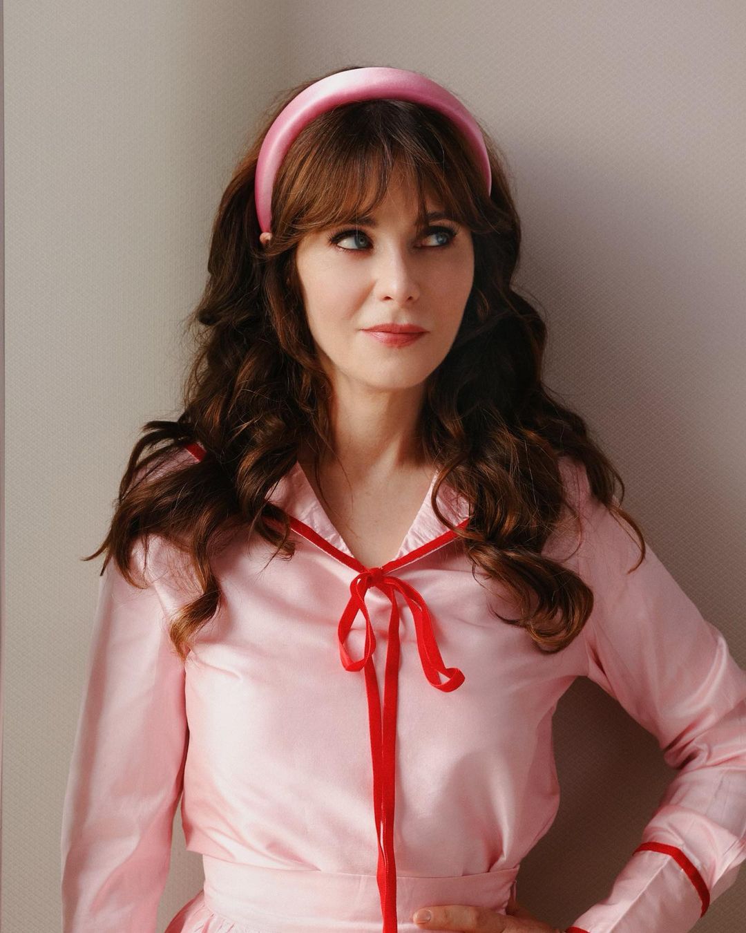 Zooey deschanel 30 hottest pics, zooey deschanel 30 instagram