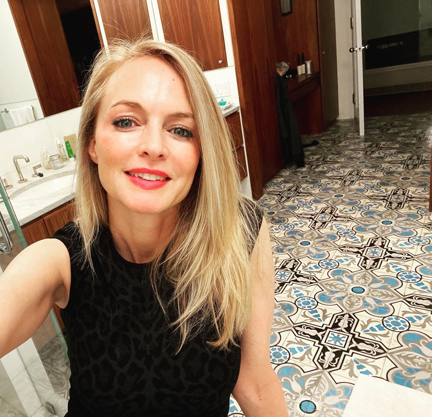 Heather graham 16 hottest pics, heather graham 16 instagram