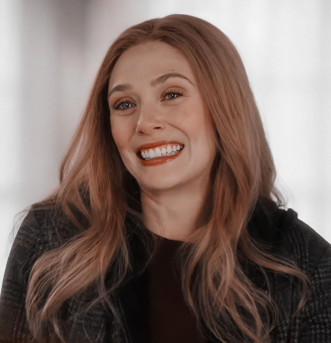 Elizabeth olsen 16 hottest pics, elizabeth olsen 16 instagram