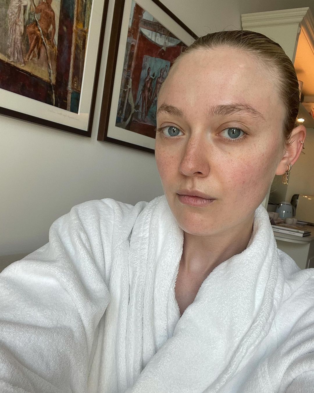 Dakota fanning 24 hottest pics, dakota fanning 24 instagram