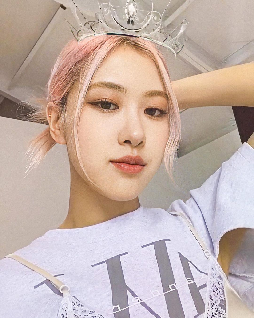 Roseanne park 28 hottest pics, roseanne park 28 instagram