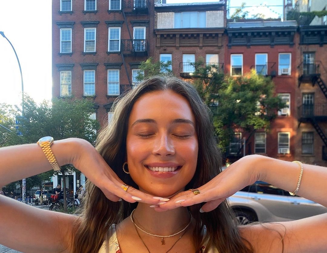 Elsie Hewitt biography, 28 Photos, Age, Height, Real Name, Instagram ...