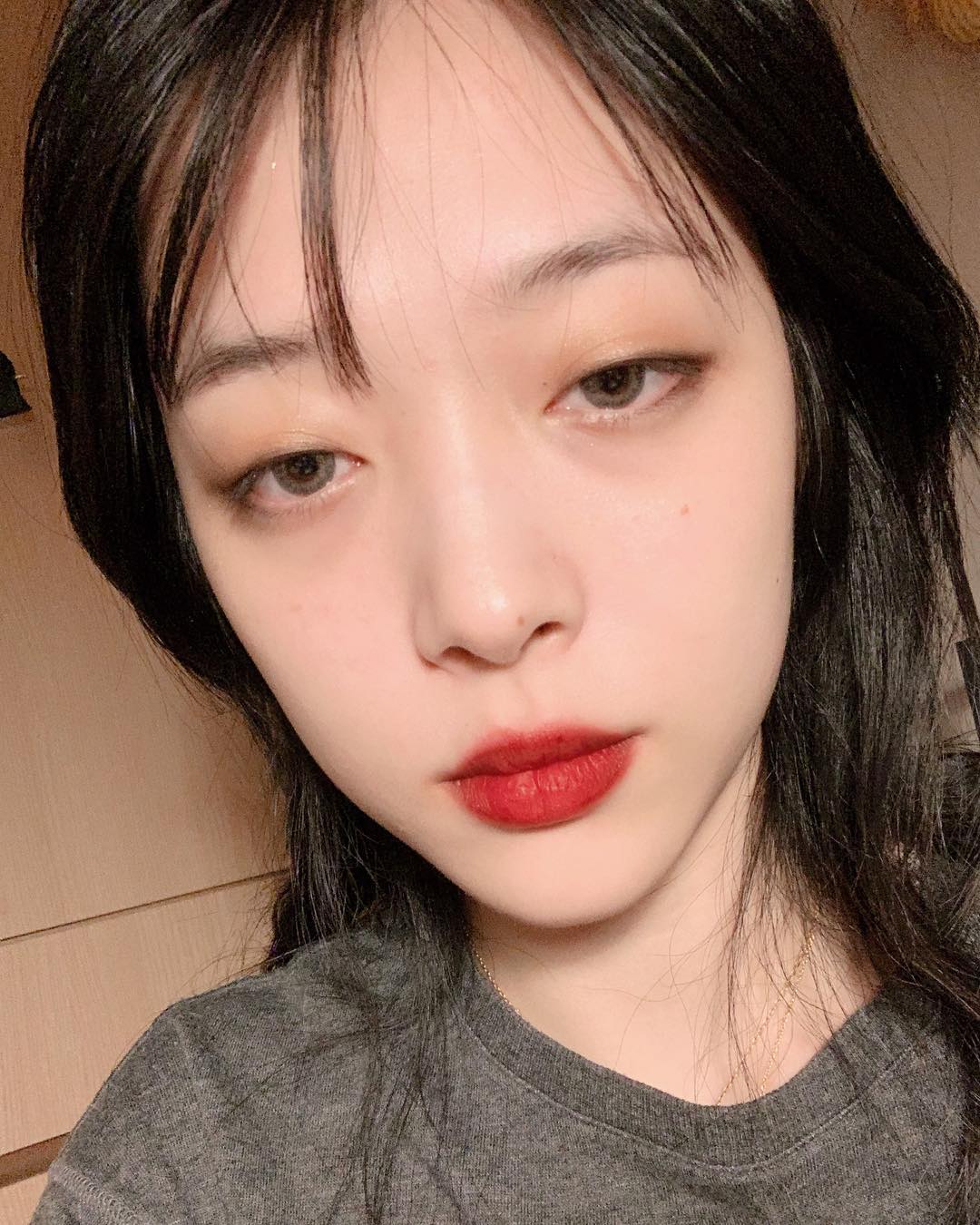 Sulli 24 hottest pics, sulli 24 instagram