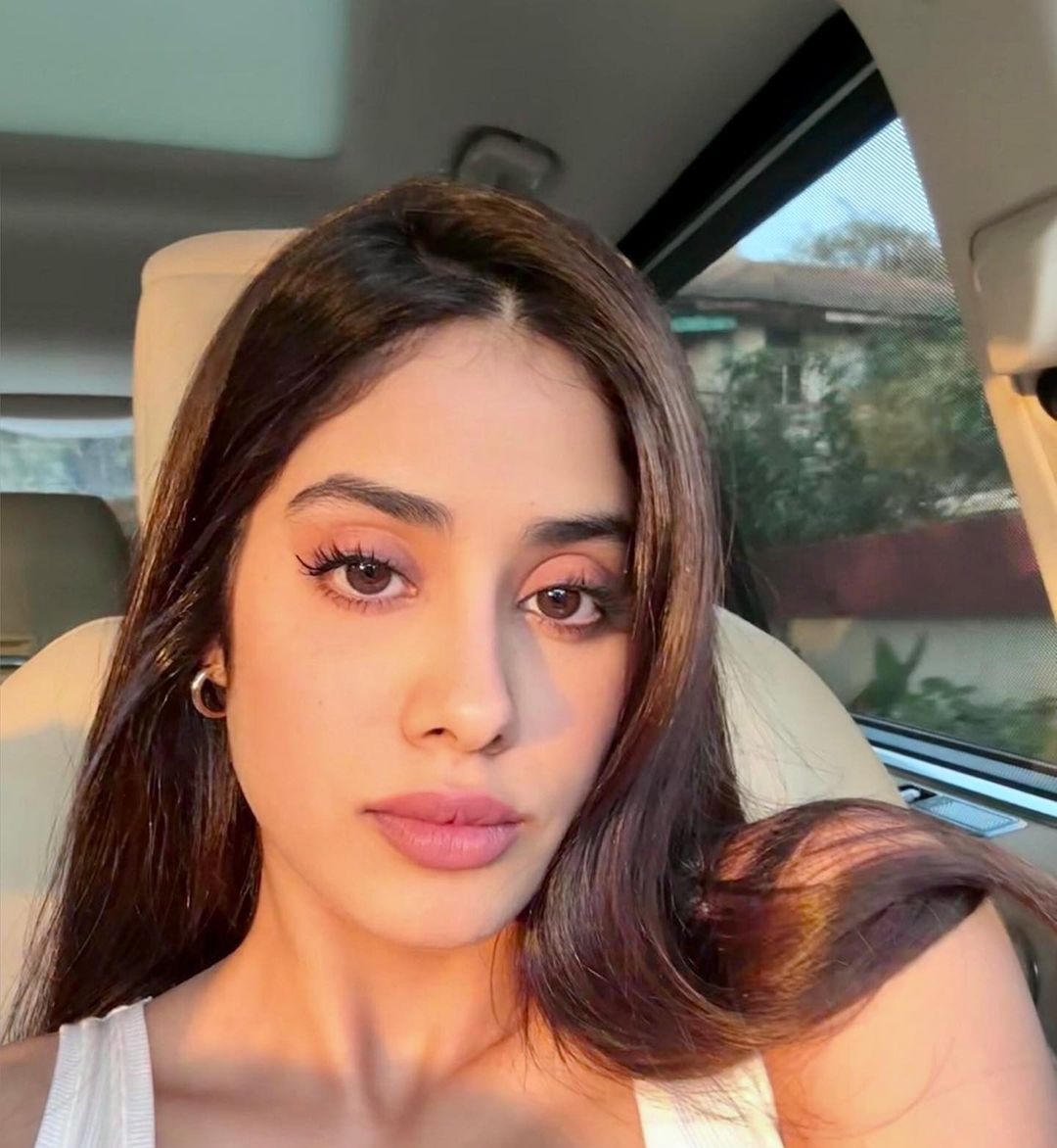 Janhvi kapoor 38 hottest pics, janhvi kapoor 38 instagram