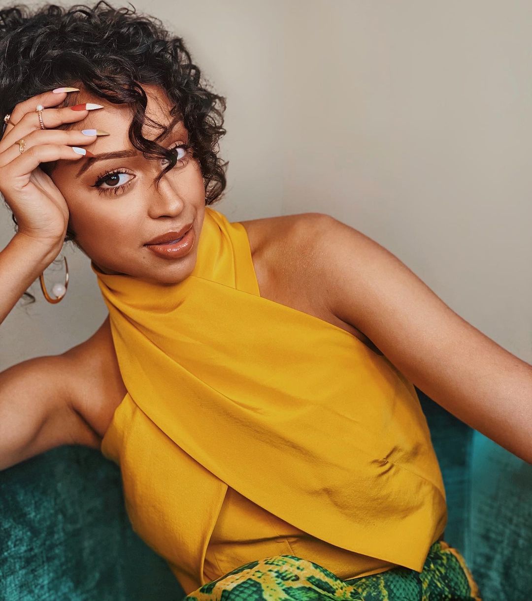 Liza koshy 22 hottest pics, liza koshy 22 instagram