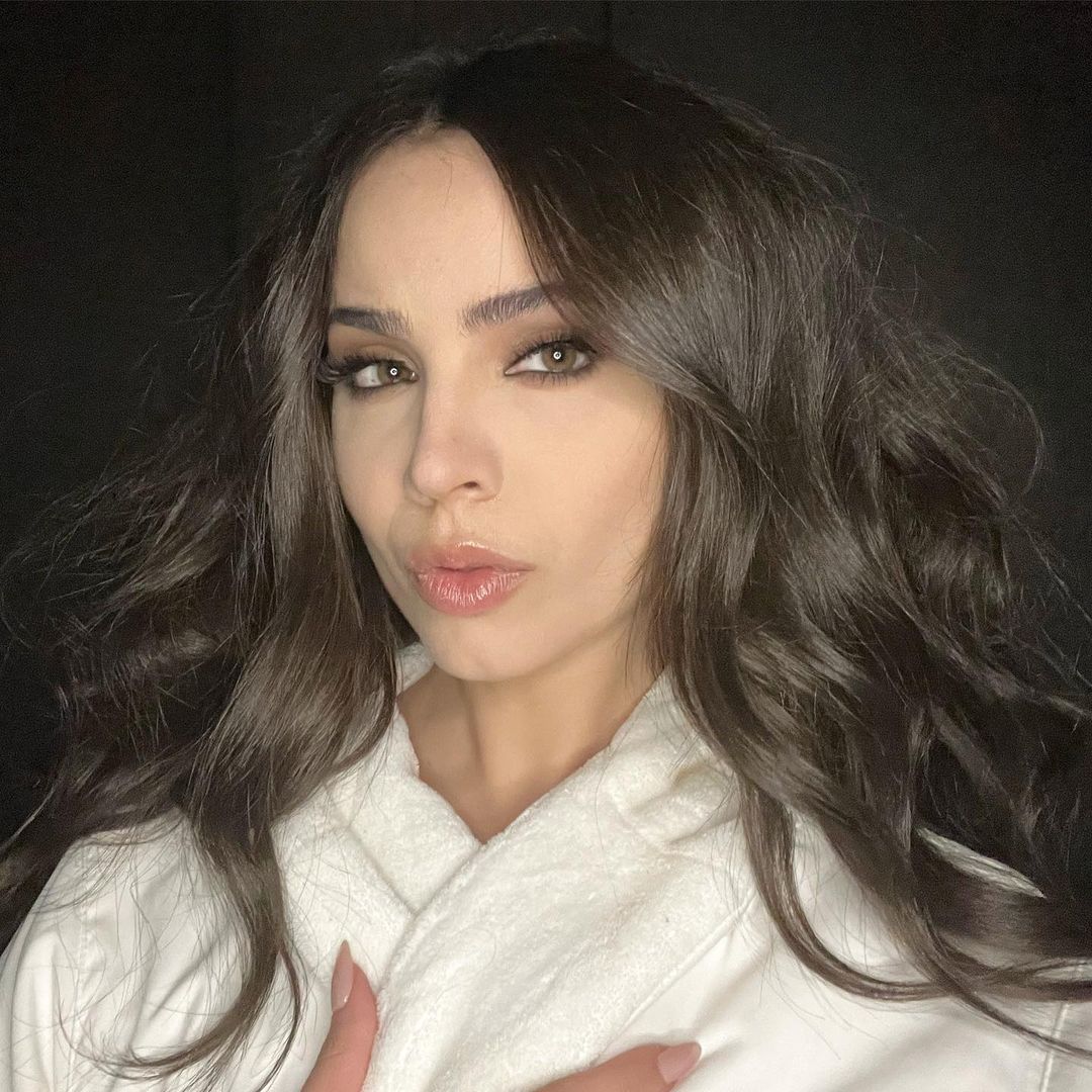 Sofia carson 18 hottest pics, sofia carson 18 instagram