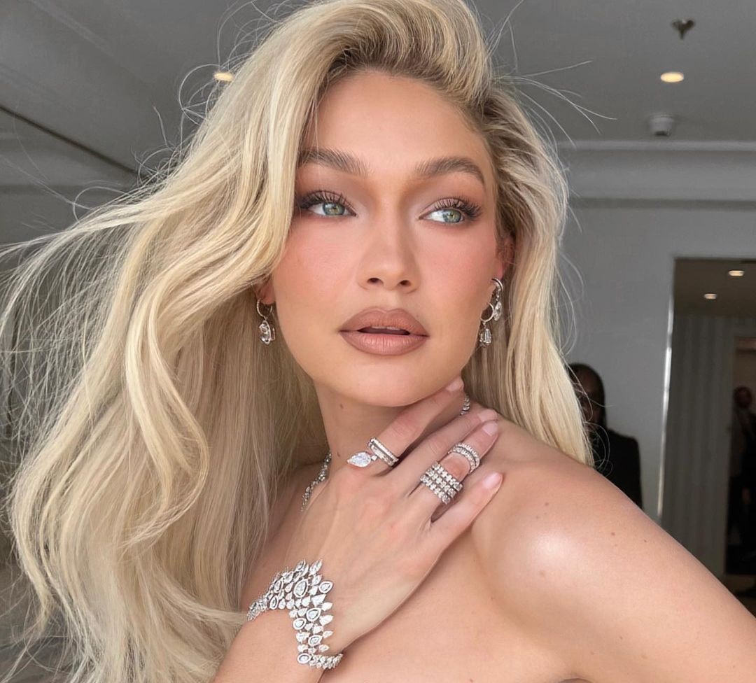 Gigi hadid 30 hottest pics, gigi hadid 30 instagram