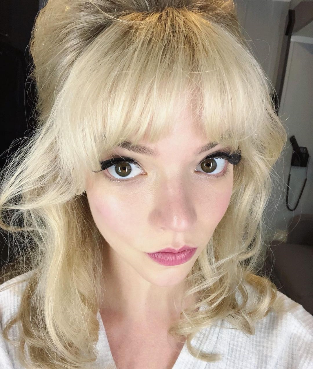 Anya taylor-joy 16 hottest pics, anya taylor-joy 16 instagram