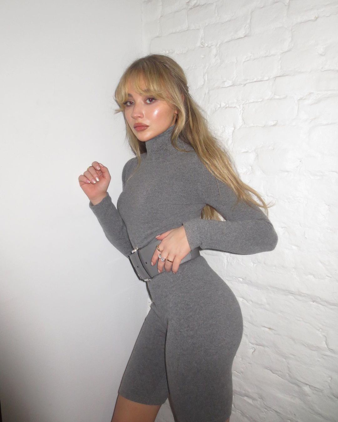 Sabrina carpenter 10 hottest pics, sabrina carpenter 10 instagram