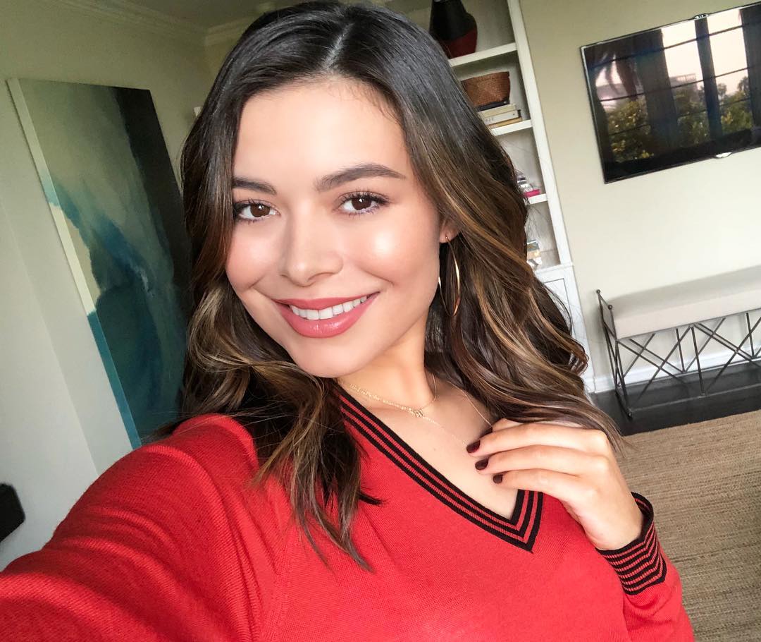 Miranda cosgrove 32 hottest pics, miranda cosgrove 32 instagram