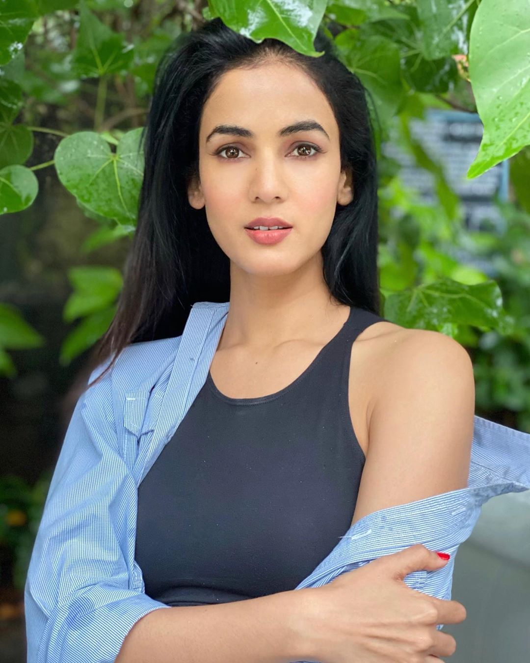 Sonal chauhan 22 hottest pics, sonal chauhan 22 instagram