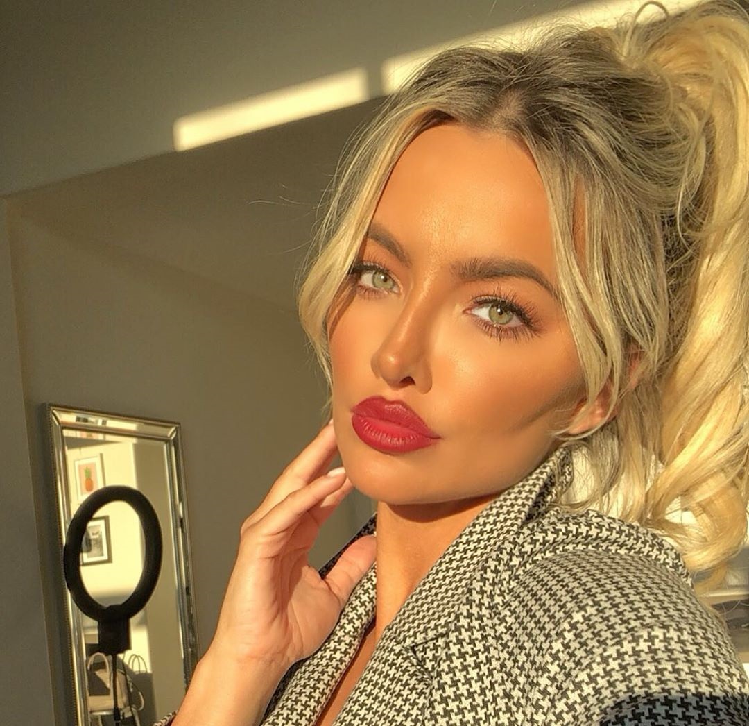 Lindsey pelas 12 hottest pics, lindsey pelas 12 instagram