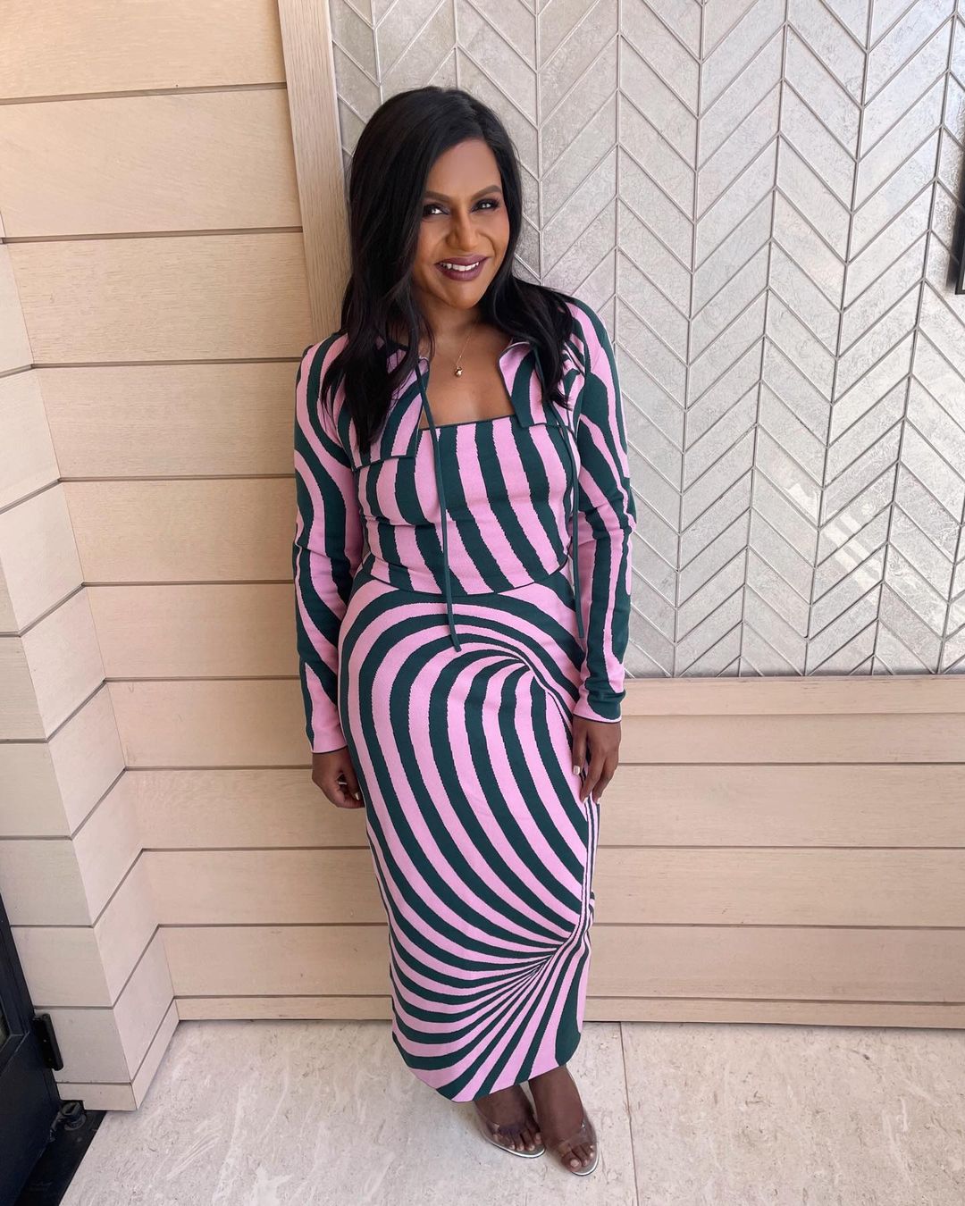 Mindy kaling 24 hottest pics, mindy kaling 24 instagram