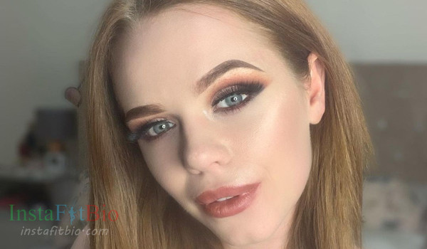 Ella Hughes Biography 26 Photos Age Height Real Name Instagram