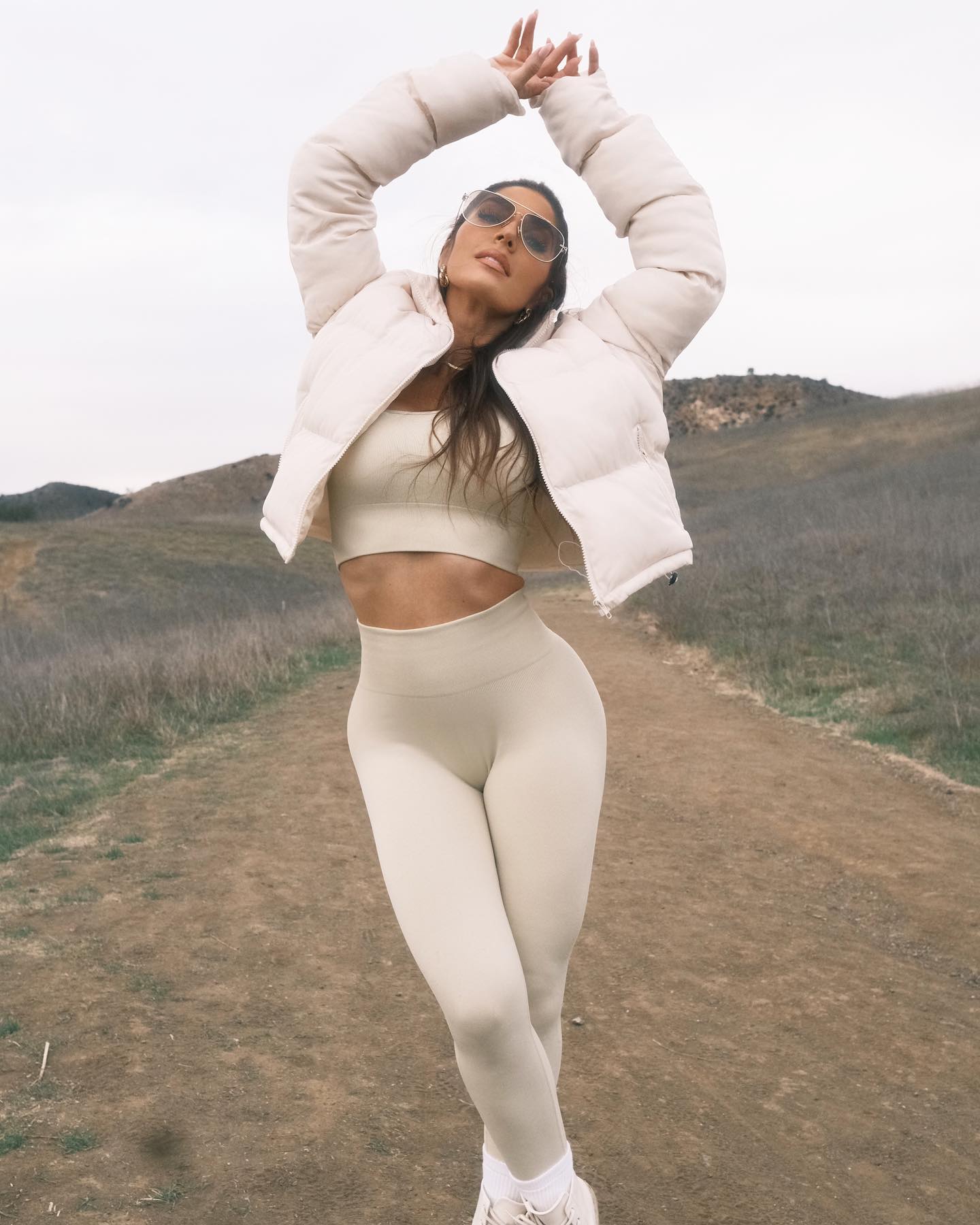 Melissa molinaro 6 hottest pics, melissa molinaro 6 instagram