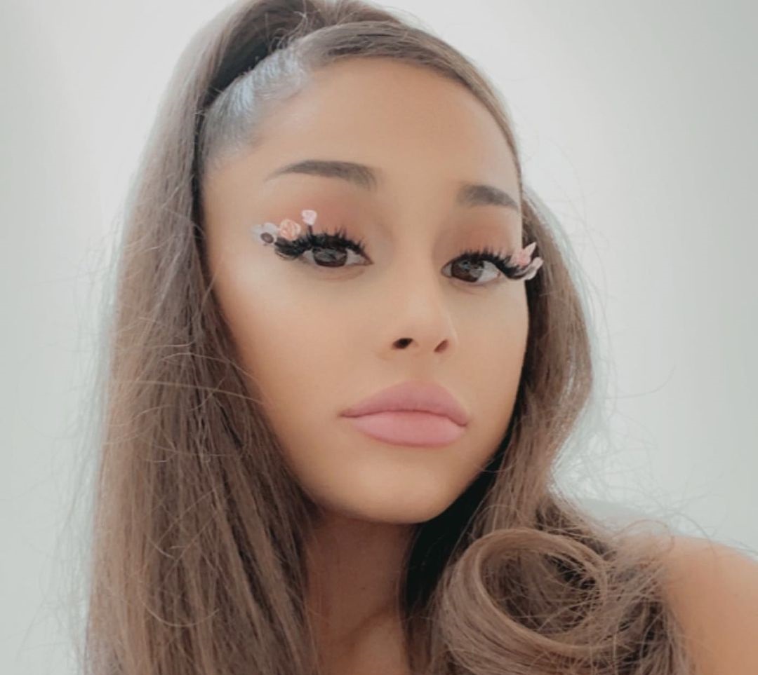 Ariana grande 22 hottest pics, ariana grande 22 instagram