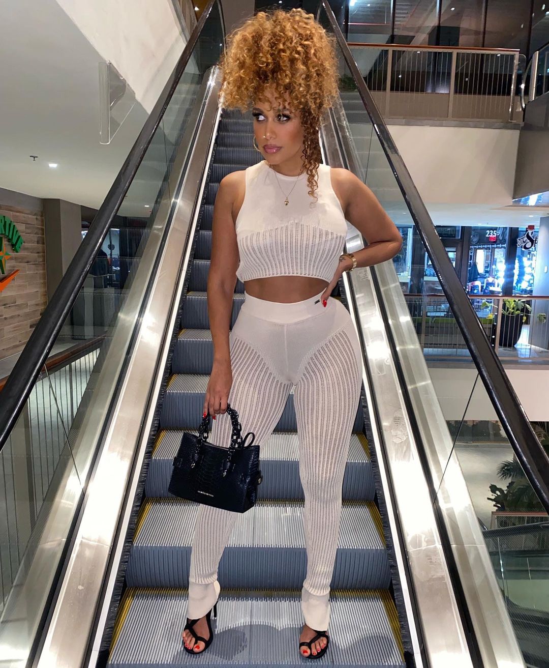 Aisha thalia 32 hottest pics, aisha thalia 32 instagram