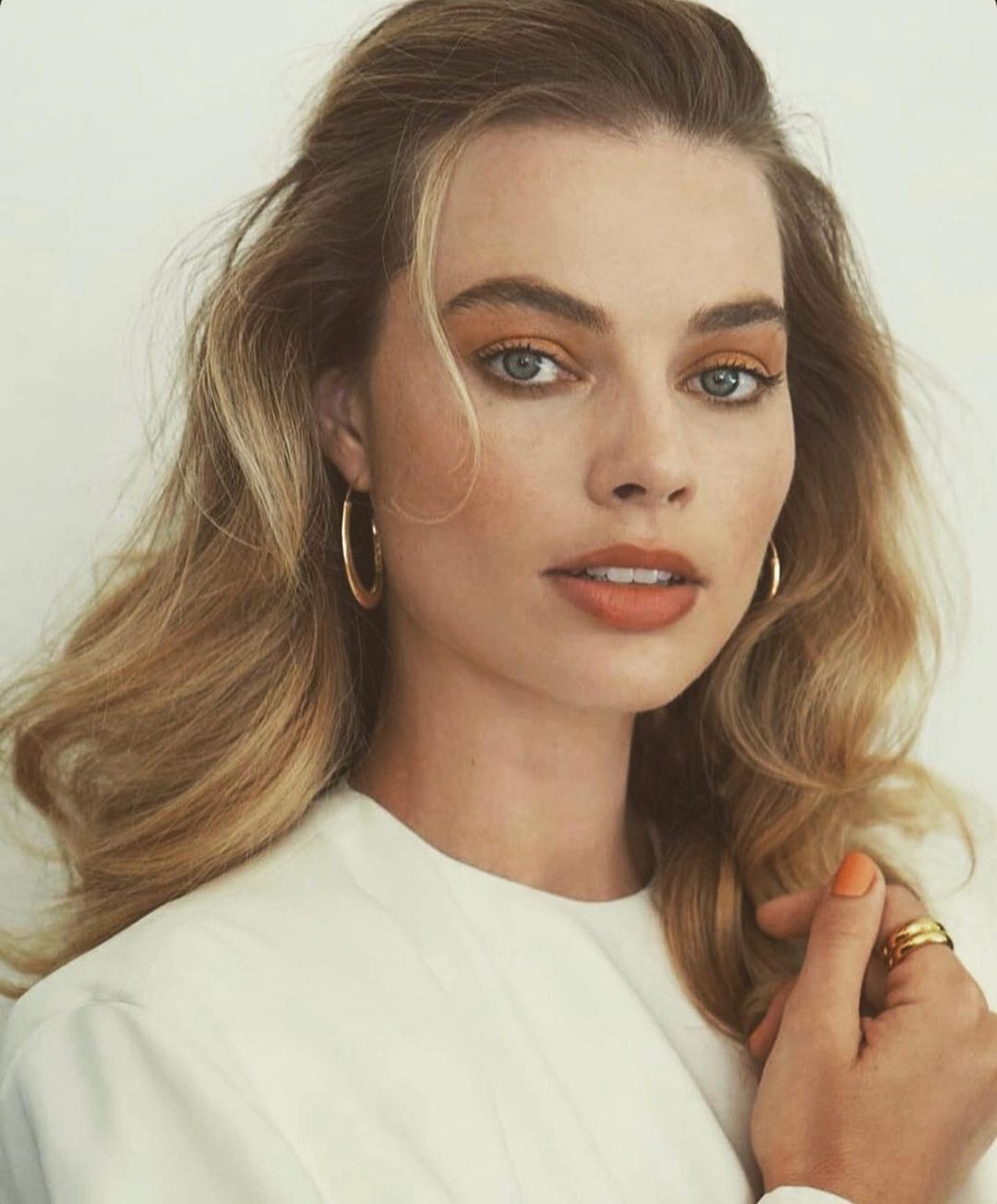 Margot robbie 18 hottest pics, margot robbie 18 instagram