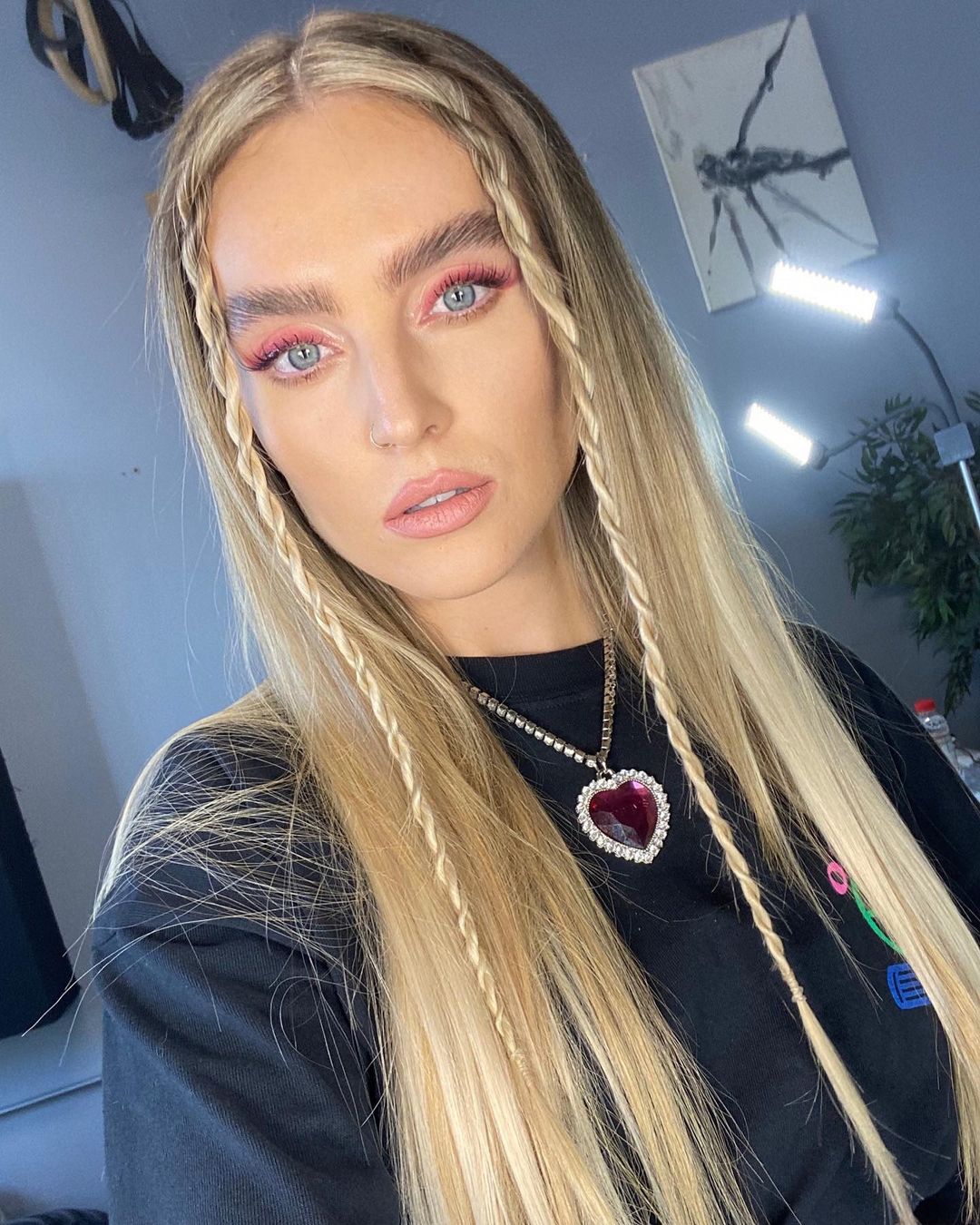 Perrie edwards 16 hottest pics, perrie edwards 16 instagram