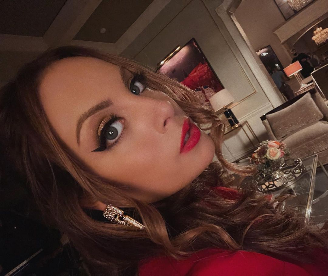 Elizabeth gillies 34 hottest pics, elizabeth gillies 34 instagram