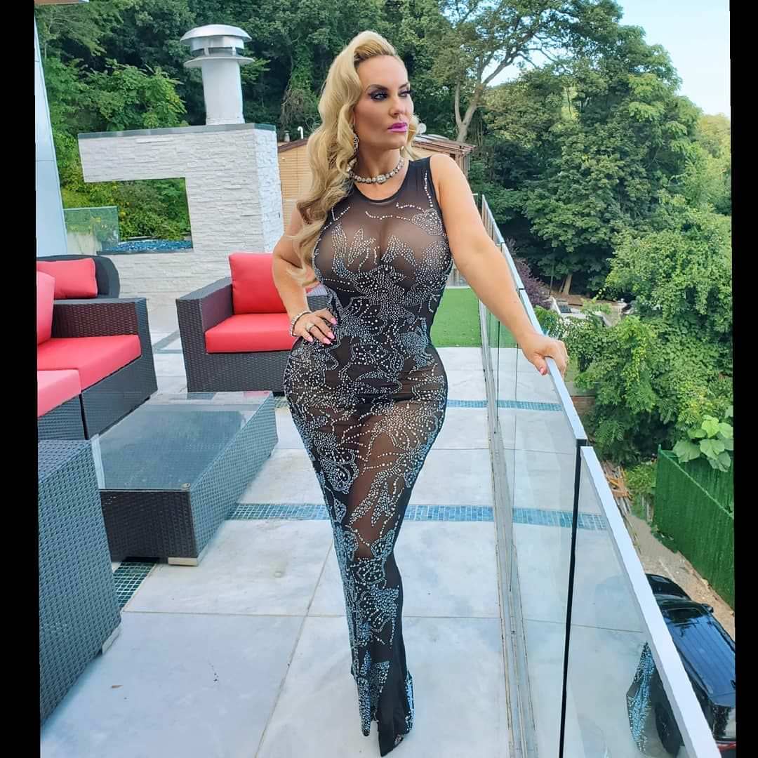 Николь остин 6 hot pics, николь остин 6 bio, николь остин 6 twitter instagram Николь остин фото на террасе