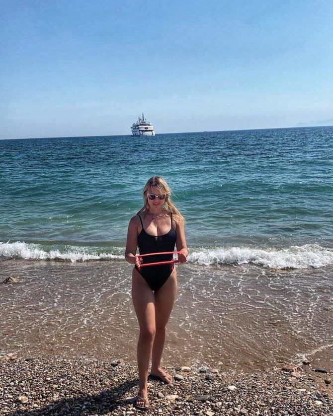 Дарья миронова 16 hot pics, дарья миронова 16 bio, дарья миронова 16 twitter instagram Дарья миронова фото на пляже в инстаграм