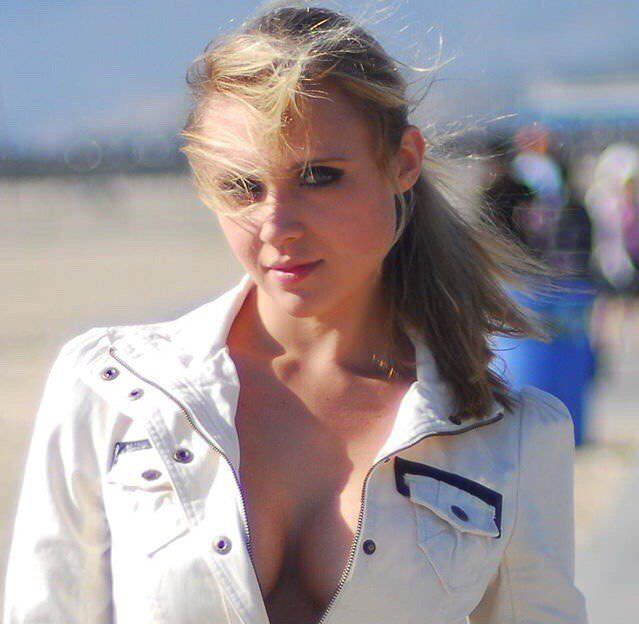 Дарья миронова 13 hot pics, дарья миронова 13 bio, дарья миронова 13 twitter instagram Дарья миронова фото в расстёгнутом жакете