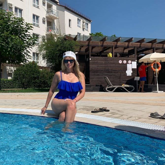Дарья миронова 14 hot pics, дарья миронова 14 bio, дарья миронова 14 twitter instagram Дарья миронова фото в синем купальнике