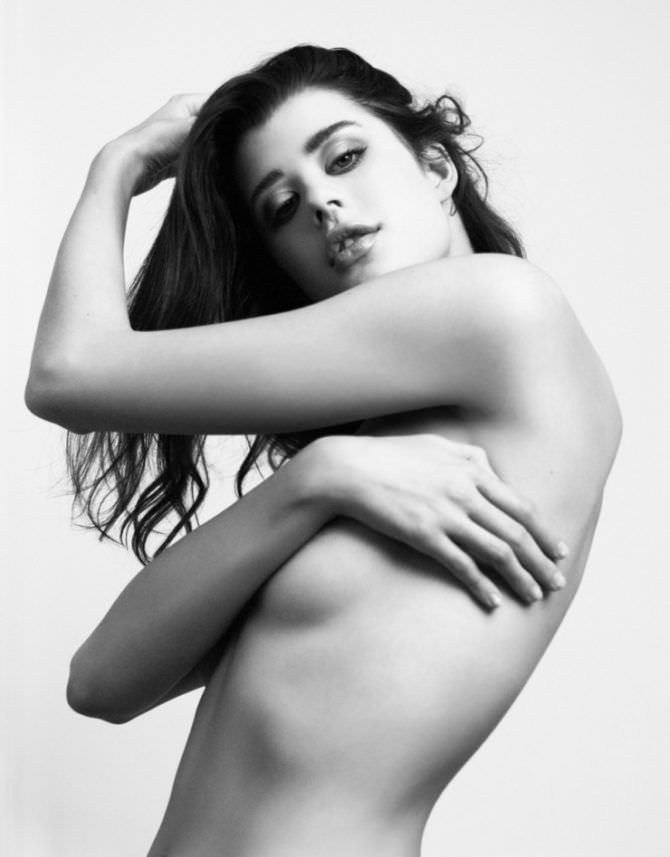 Сара макдэниэл 22 hot pics, сара макдэниэл 22 bio, сара макдэниэл 22 twitter instagram Сара макдэниэл чёрно-белое фото без одежды