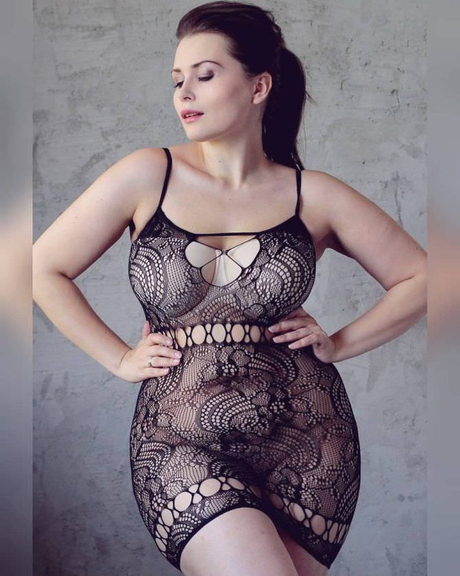Светлана каширова 8 hot pics, светлана каширова 8 bio, светлана каширова 8 twitter instagram Светлана каширова фото в кружевном комбинезоне